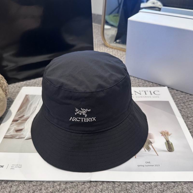 25 Arcteryx Hat 0104